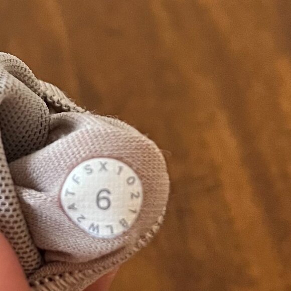 Lululemon Time To Sweat Bra - Picture 3 of 5